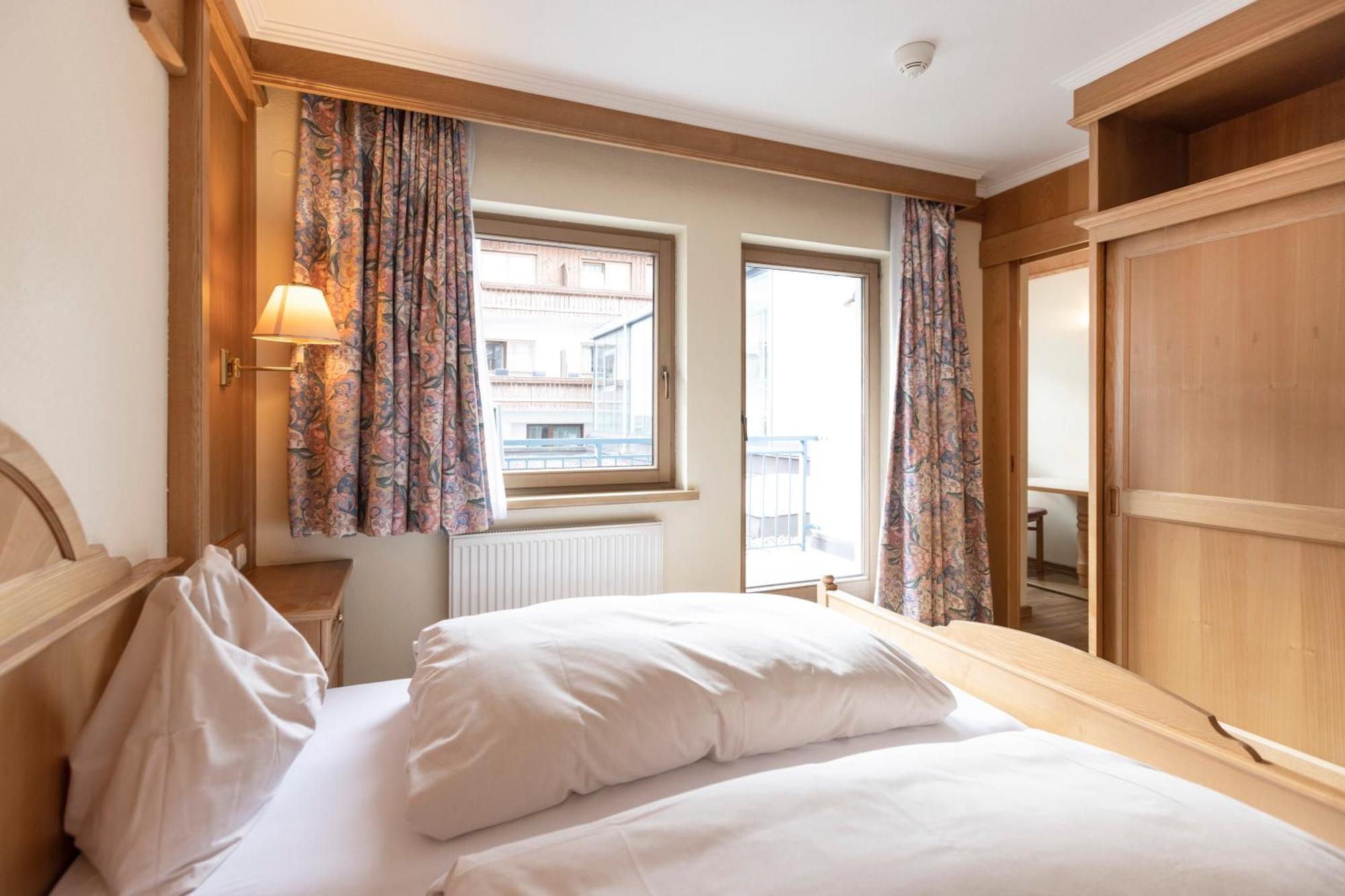 Heart Hotel Nordstern 迈尔霍芬 外观 照片