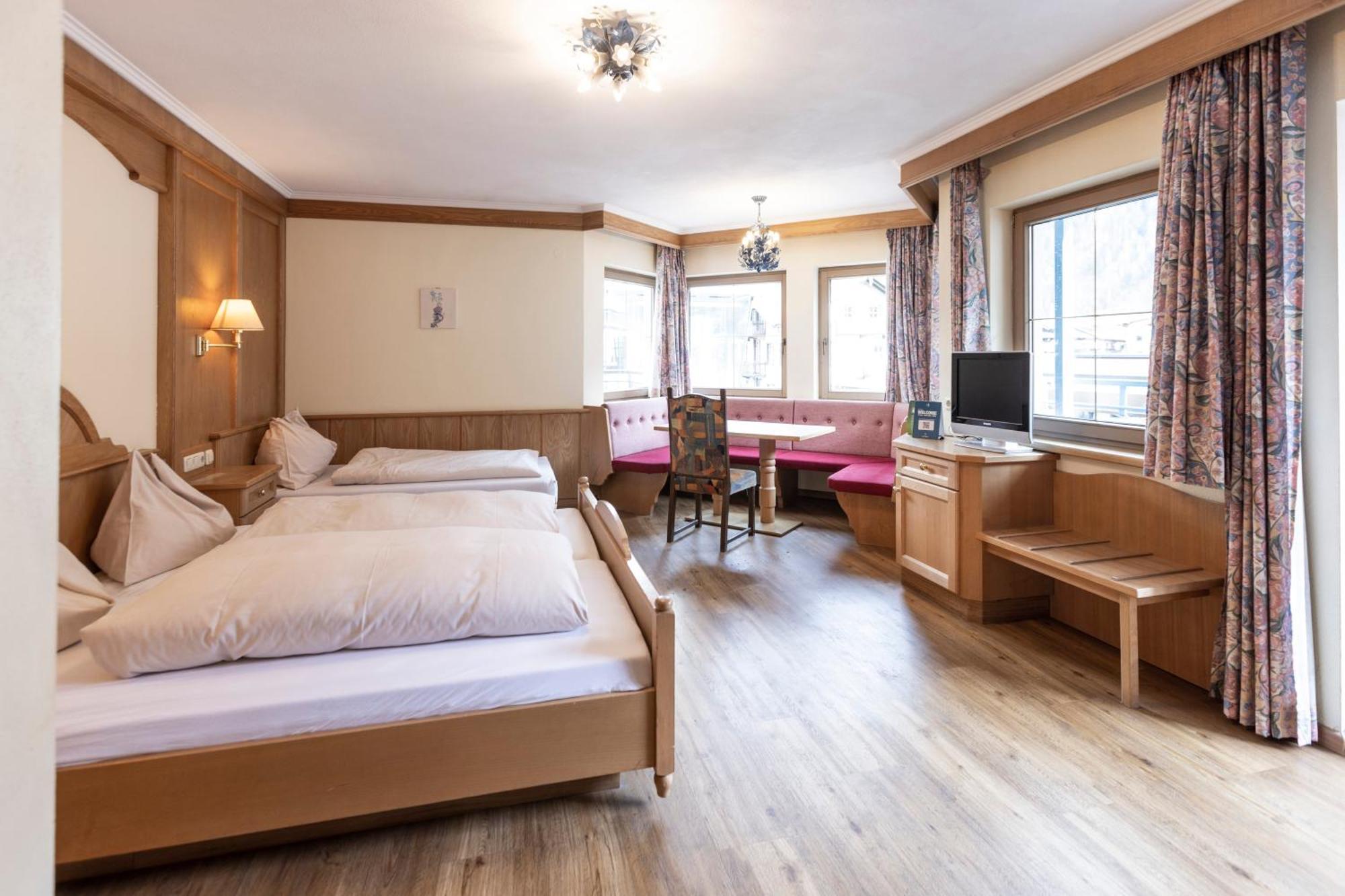Heart Hotel Nordstern 迈尔霍芬 外观 照片