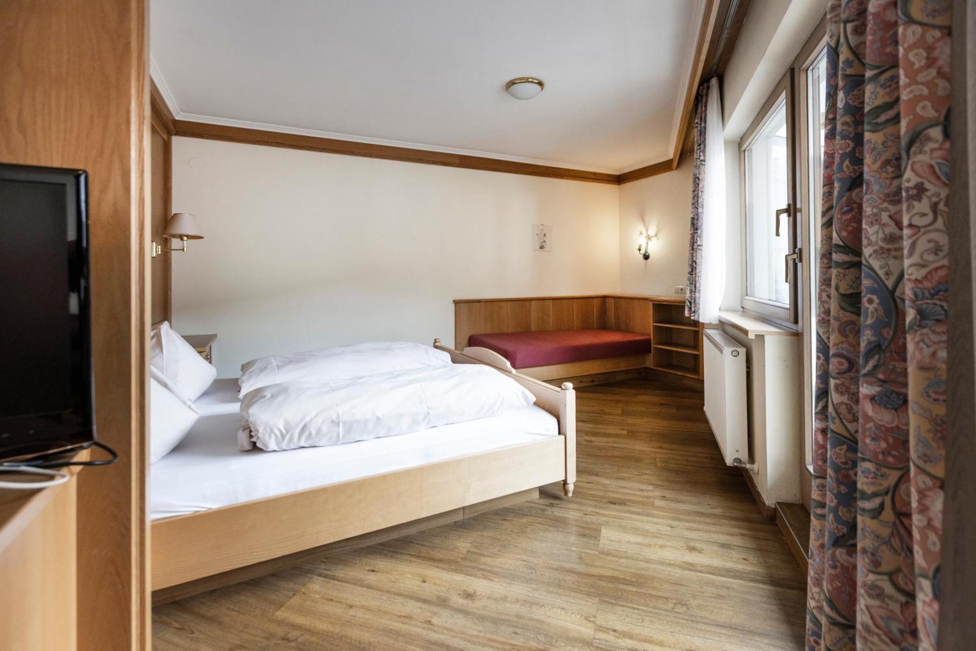 Heart Hotel Nordstern 迈尔霍芬 外观 照片